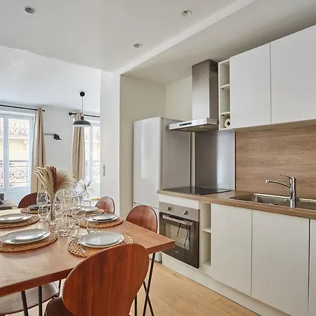 Center Of Le Marais By Prestige Paris
