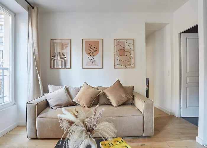 Center Of Le Marais By Prestige Paris