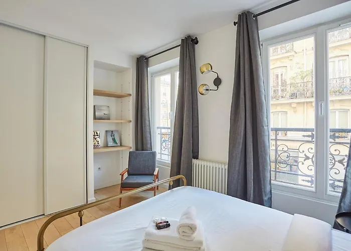 Center Of Le Marais By Prestige