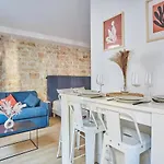 Center Of Le Marais By Prestige Апартаменты Париж