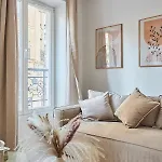 Center Of Le Marais By Prestige * Париж